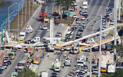 VIDEO: El momento exacto del derrumbe del puente peatonal en Miami